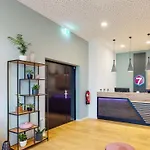 Point 7 מלון 3*